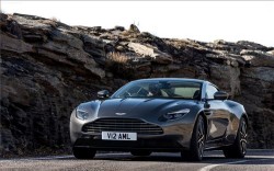 Aston Martin DB11 2017